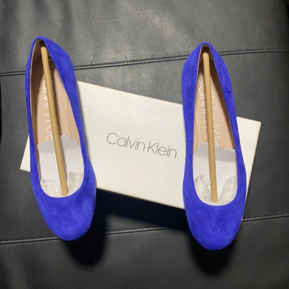 Brand new calvin klein flat